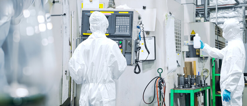 factory, worker, machine, operation, control panel, equipment, semiconductor, manufacturing, protective clothing, dustproof clothing, job, industry, manufacturer, woman, man, engineer, human resources