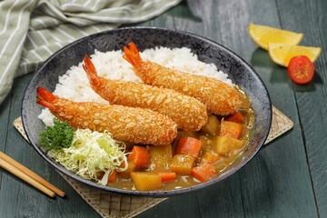 Ebi furay is a Japanese dish made from shrimp coated with pangko flour