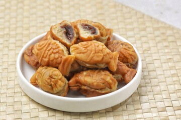 Mini Bungeoppang Taiyaki (Japanese fish shaped pancakes filled with bean jam)
