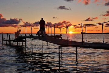 Morze bałtyckie, Zachód słońca, pomost © Bluku