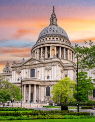 Naklejka premium St. Paul's cathedral at sunset, London, UK