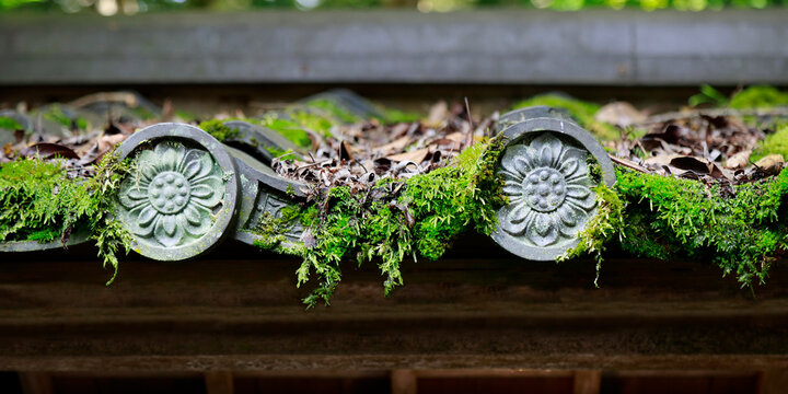 detail of tile and roof of traditional japanese shinto temple 
