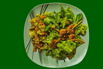  Garnelen mit Salat u. Gem&uuml;se