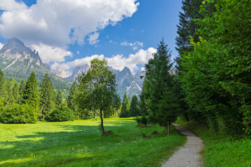 Hiking near Welsperg lake - Italy