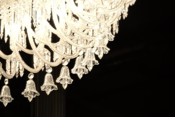 シャンデリア