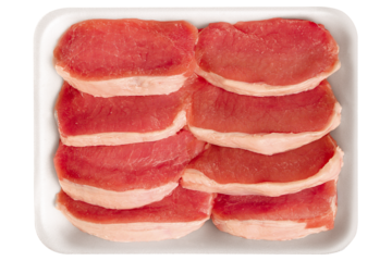 bandeja com filé bovino fatiado isolado em fundo transparente