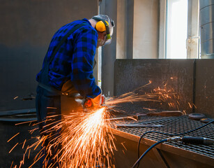 Szlifierz  © Wojciech Lisiński