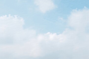 Fototapeta premium Sky photo subtly blurred with an elegant blue and white backdrop