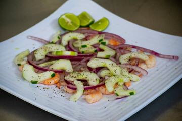 CAMARONES COCIDOS ESTILO CUCARACHA