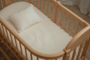Supportive cradle pillow for bassinet and cot use