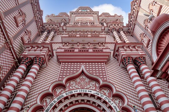 Historic Jami-Ul-Alfar Mosque or Red Mosque, Colombo, Sri Lanka