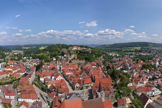 Aerial view, view over upper town, old town, behind Rosenberg fortress, Kronach, Upper Franconia, Franconia, Bavaria, Germany