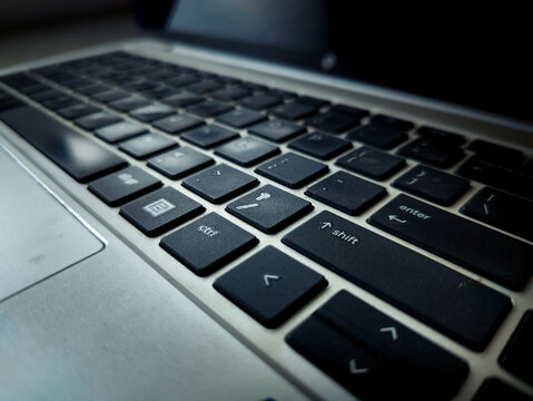 Laptop keyboard 