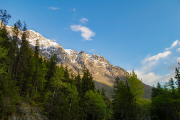 mountains on Going-to-the-Sun Road in Glacier National Park, Montana