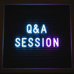 Obraz premium Q&A Session Neon Sign