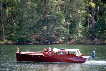 boat on the sea,nacka,sverige,stockholm,sweden,,mats,summer,red