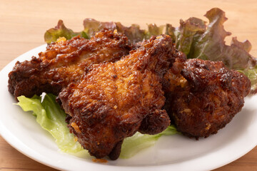 鶏手羽元　唐揚げ