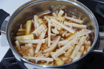 メンマを作る様子