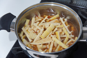 メンマを作る様子