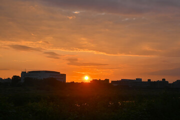 朝焼け空と朝陽
