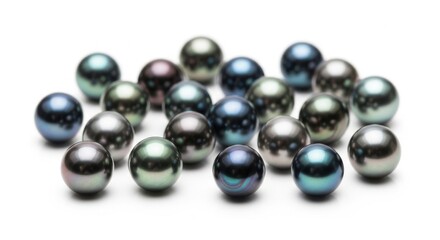 Lusterous orbs: Iridescent Tahitian pearls display unique nacre patterns