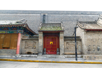 Fototapeta premium The ancient buildings on the city wall of Xi 'an, Shaanxi Province, China