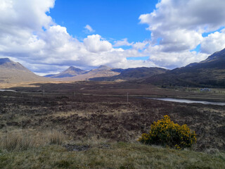 Loch Damh und Loch Coultrie in den Highlands von Schottland