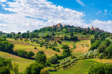 Obraz premium Casole d'Elsa skyline of the town. Tuscany, Italy