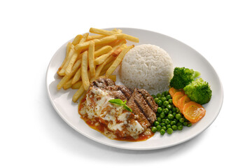 Parmegiana com legumes e fritas