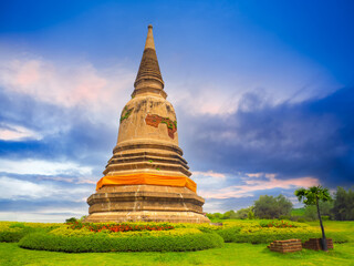 Ayutthaya Historical Park covers the ruins of the old city of Ayutthaya Watyaichaimongk(Ayutthaya)Phra Nakhon Si Ayutthaya Province, Thailand
