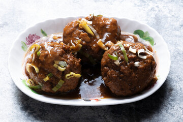 chinese traditional braised lion's head meat ball
