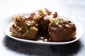 chinese traditional braised lion's head meat ball