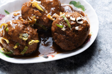 chinese traditional braised lion's head meat ball