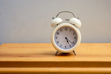 Alarm bell clock