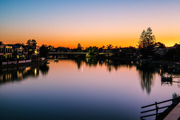 Fototapeta premium Summer sunset at West Lakes Shore