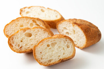 カットしたフランスパン　白バック