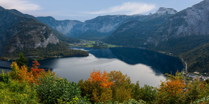 Aerial scenic panoramic view of Alpine lake Hallstattersee in autumn time near Hallstatt village in Austria.