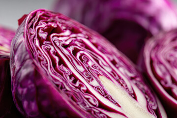 Fototapeta premium Macro of sliced red cabbage with pattern