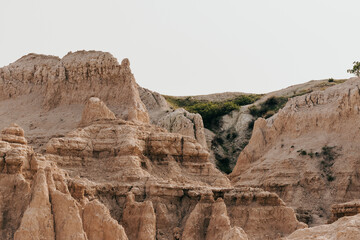 Fototapeta premium Afternoon view of Badlands National Park rock formations