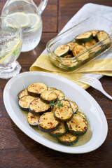 ズッキーニのグリルマリネ｜焼きズッキーニをマリネした夏の副菜