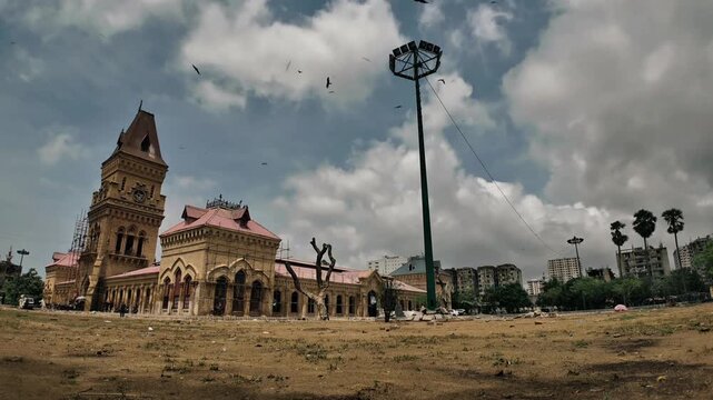 Empress Market Karachi, Pakistan &ndash; A time-lapse video showing the busy scenes at the historical place.

Filming Date: 12-Aug-2025
City: Karachi
Province: Sindh
Country: Pakistan  