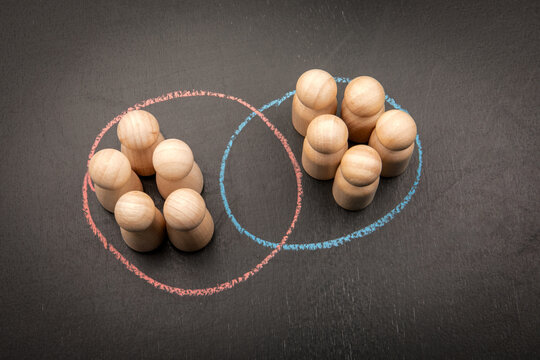 Comparison and group segmentation with wooden people figures and chalk circles