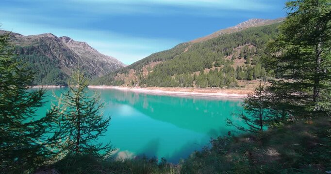  Turquoise lake of Pian Palu.
