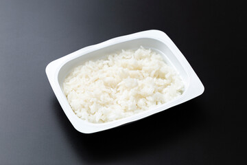 黒背景にパックライス