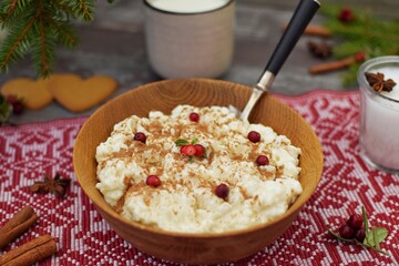Rice porridge with cinnamon and milk is a traditional Swedish Christmas dish.