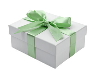 Obraz premium Green gift box with a green ribbon and bow isolated on white background.
