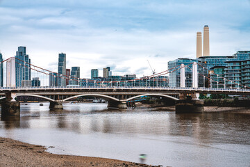Thames Riverside, Grosvenor Bridge, Nine Elms, Battersea, Wandsworth, London Urban Landscape, Historic British Industrial Architecture