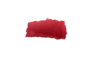 Fragmento de papel rojo rasgado aislado sobre fondo negro