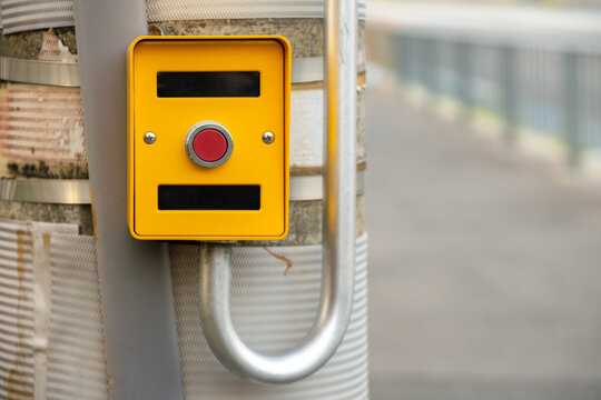 歩行者用押しボタン」の写真素材 | 165件の無料イラスト画像 | Adobe Stock