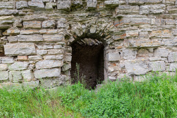 Fototapeta premium Fragment of stone defensive structures of medieval Sydoriv Castle, Ukraine